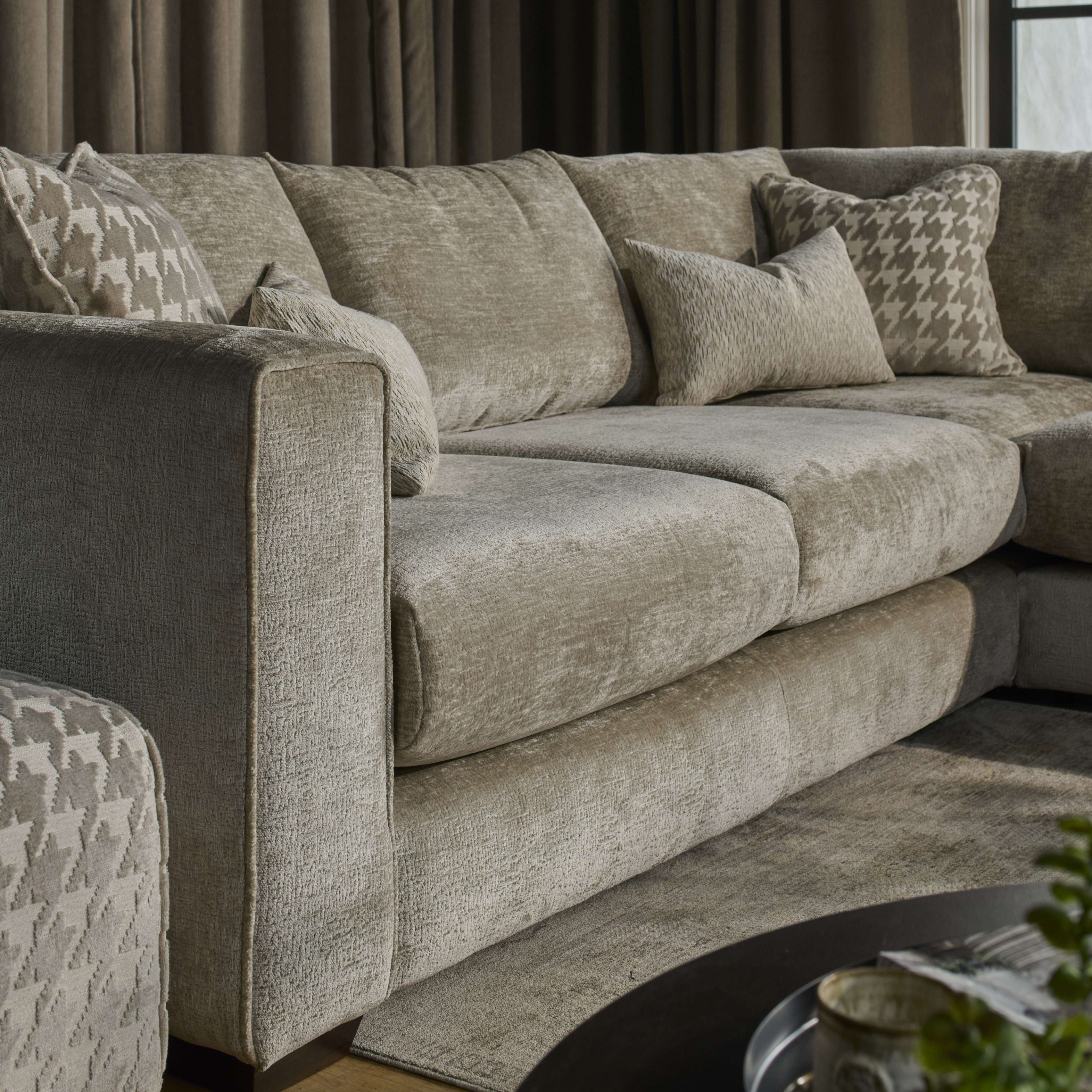 Adisa Sofa - 2 Corner 2