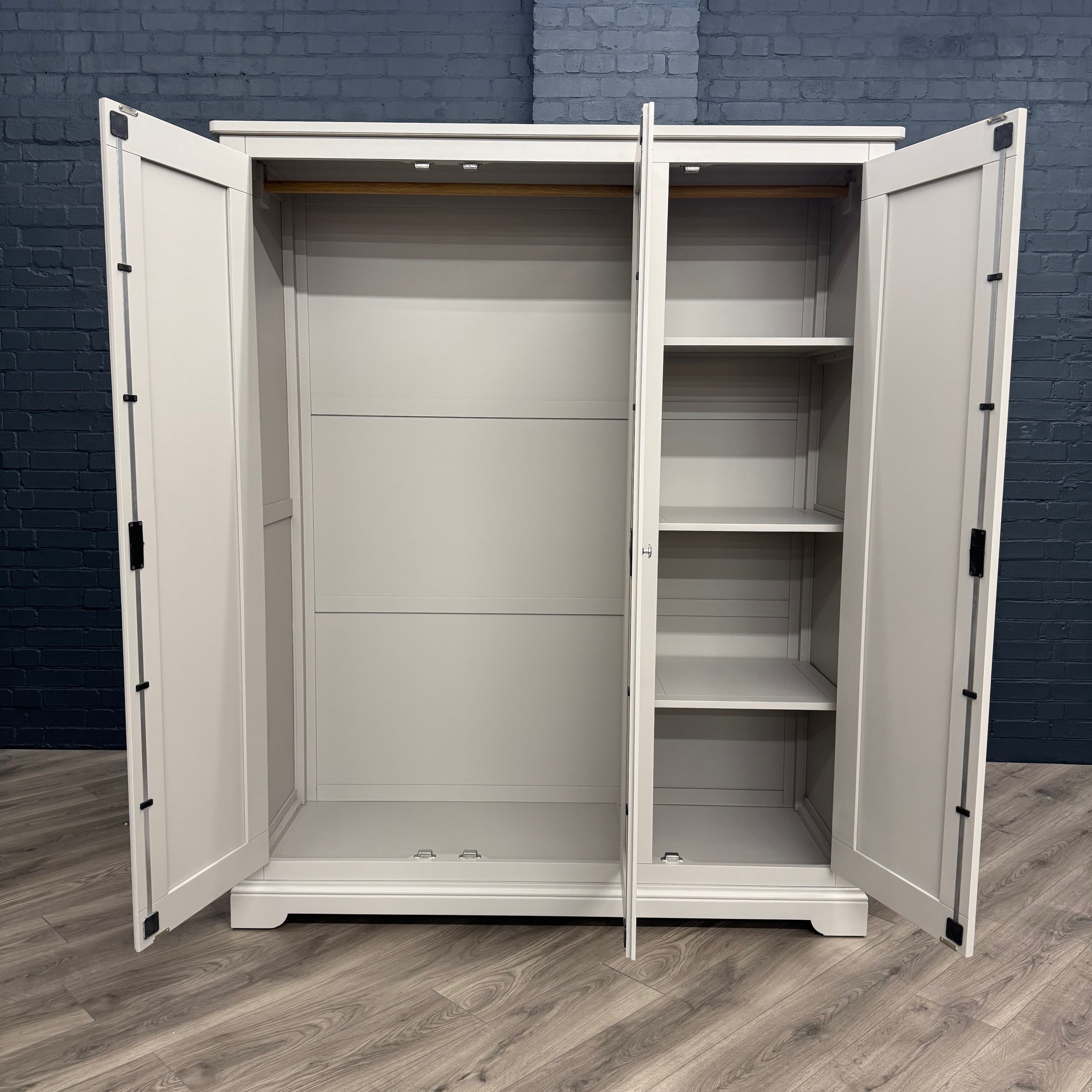 Berkeley Triple 3 Door Wardrobe