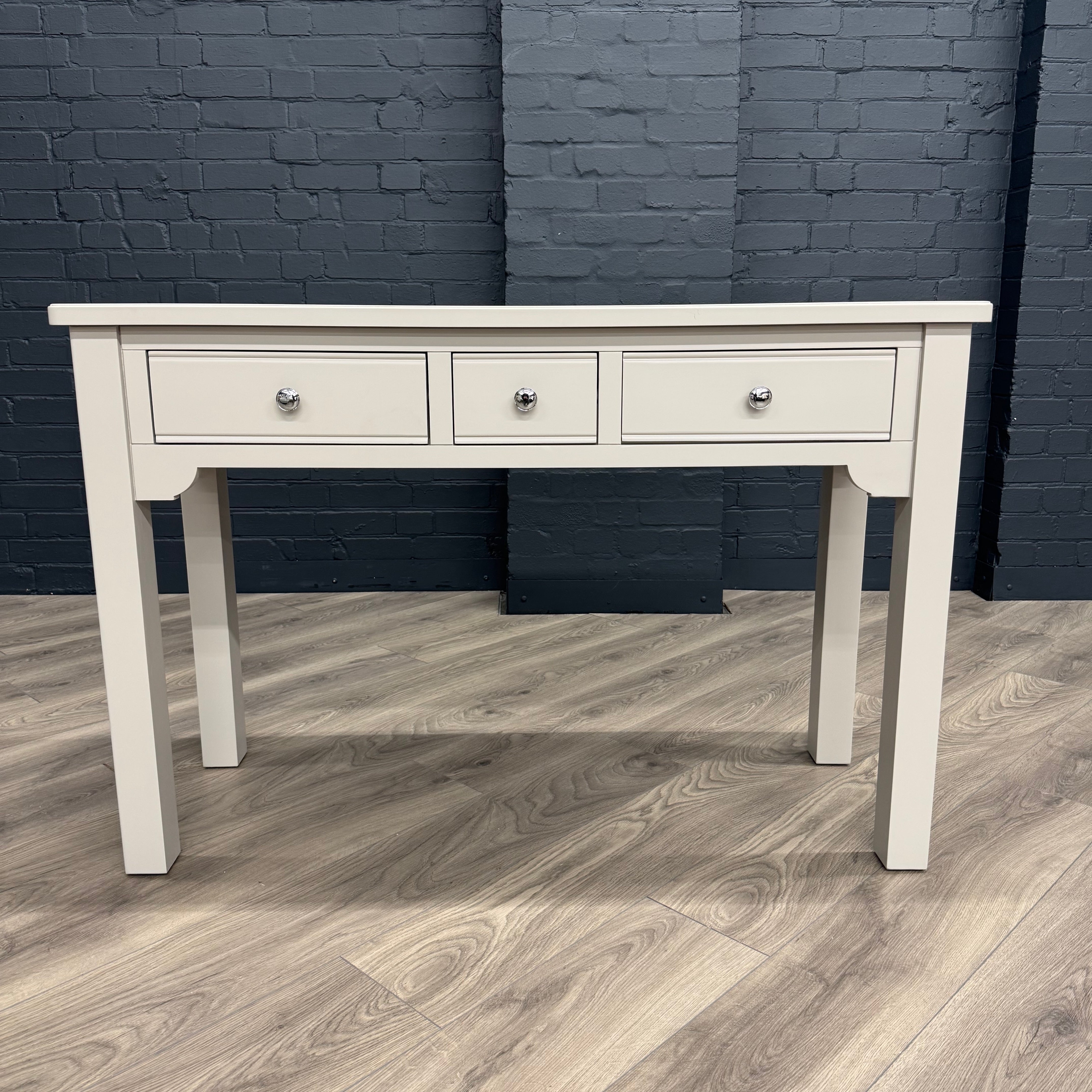 Berkeley Ladies Dressing Table