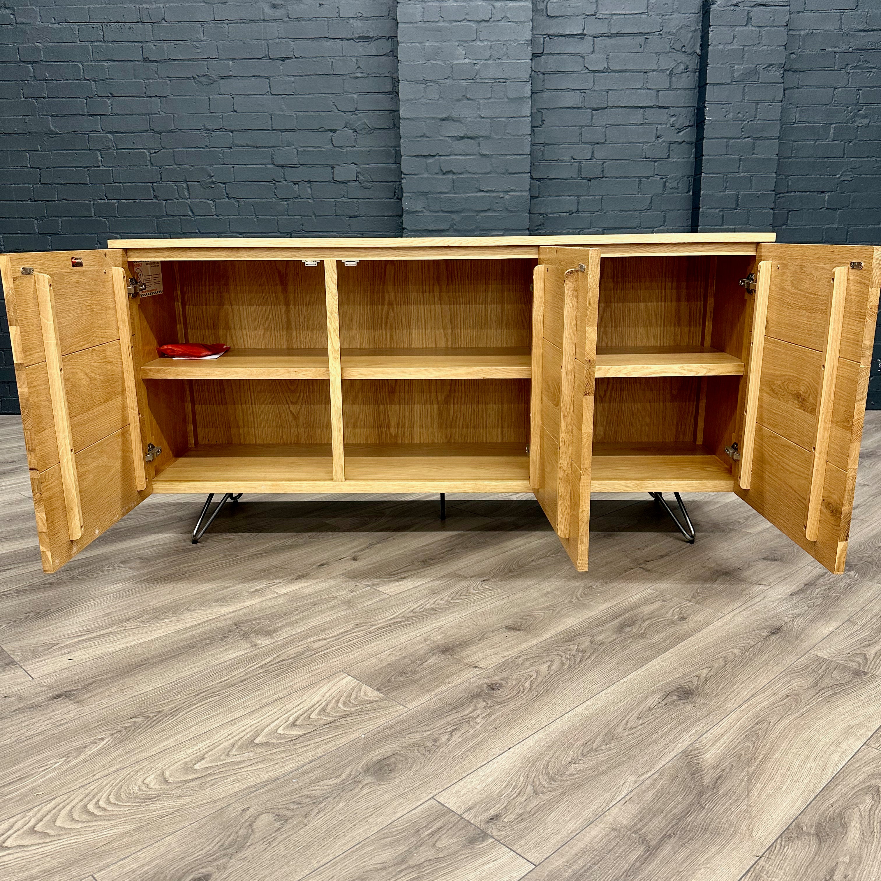 Industrial Premium Oak - XL 3 Door Sideboard