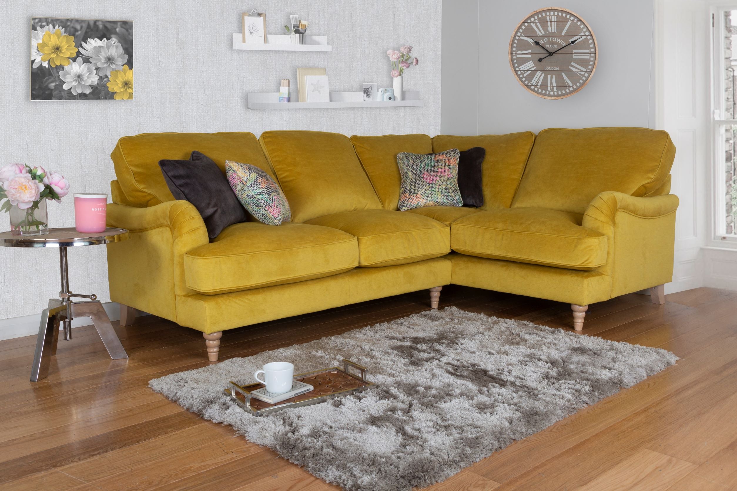 Beatrix Sofa - Love Chair