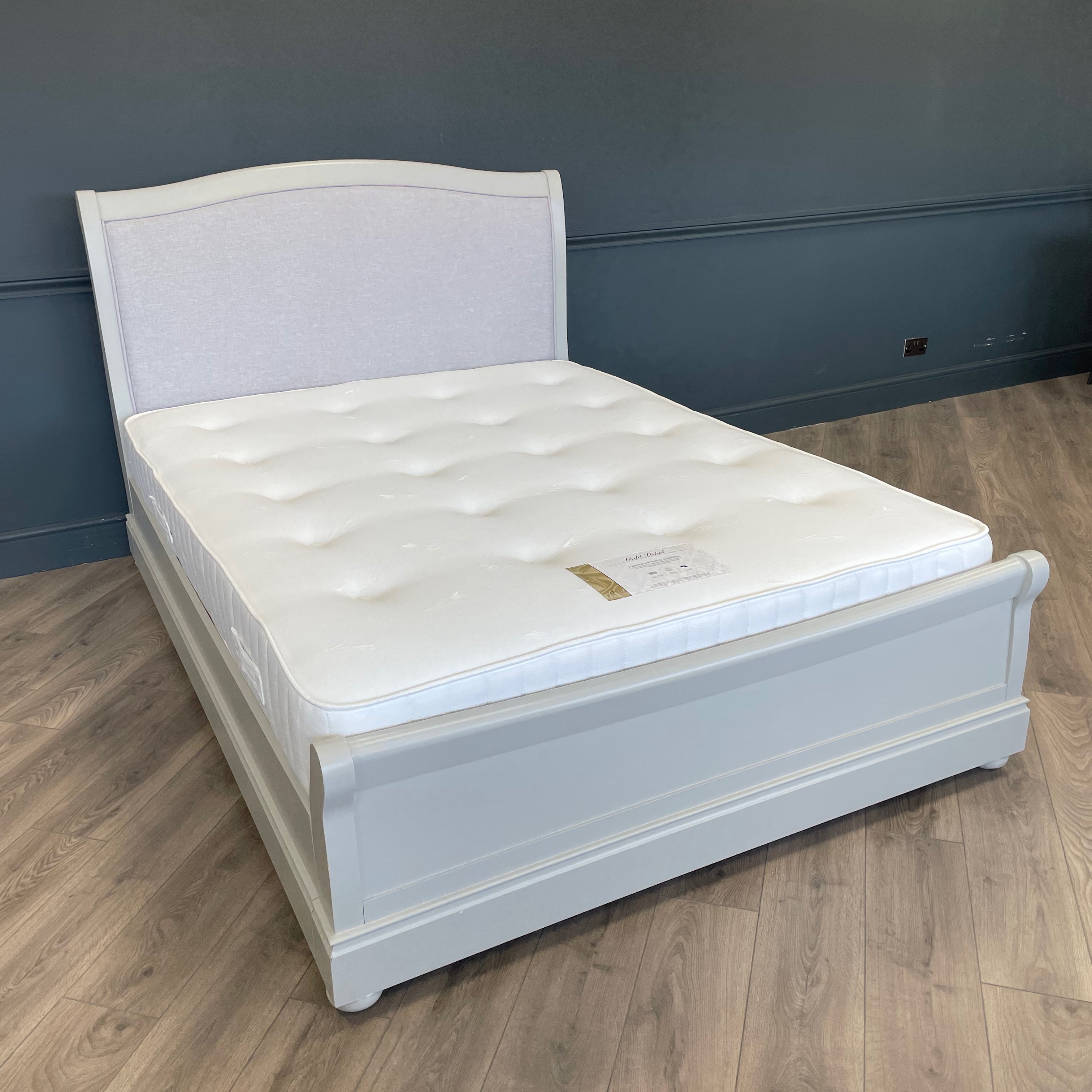 Chalford Grey Painted - Sleigh Bed with Upholstered Headboard (Showroom Clearance)