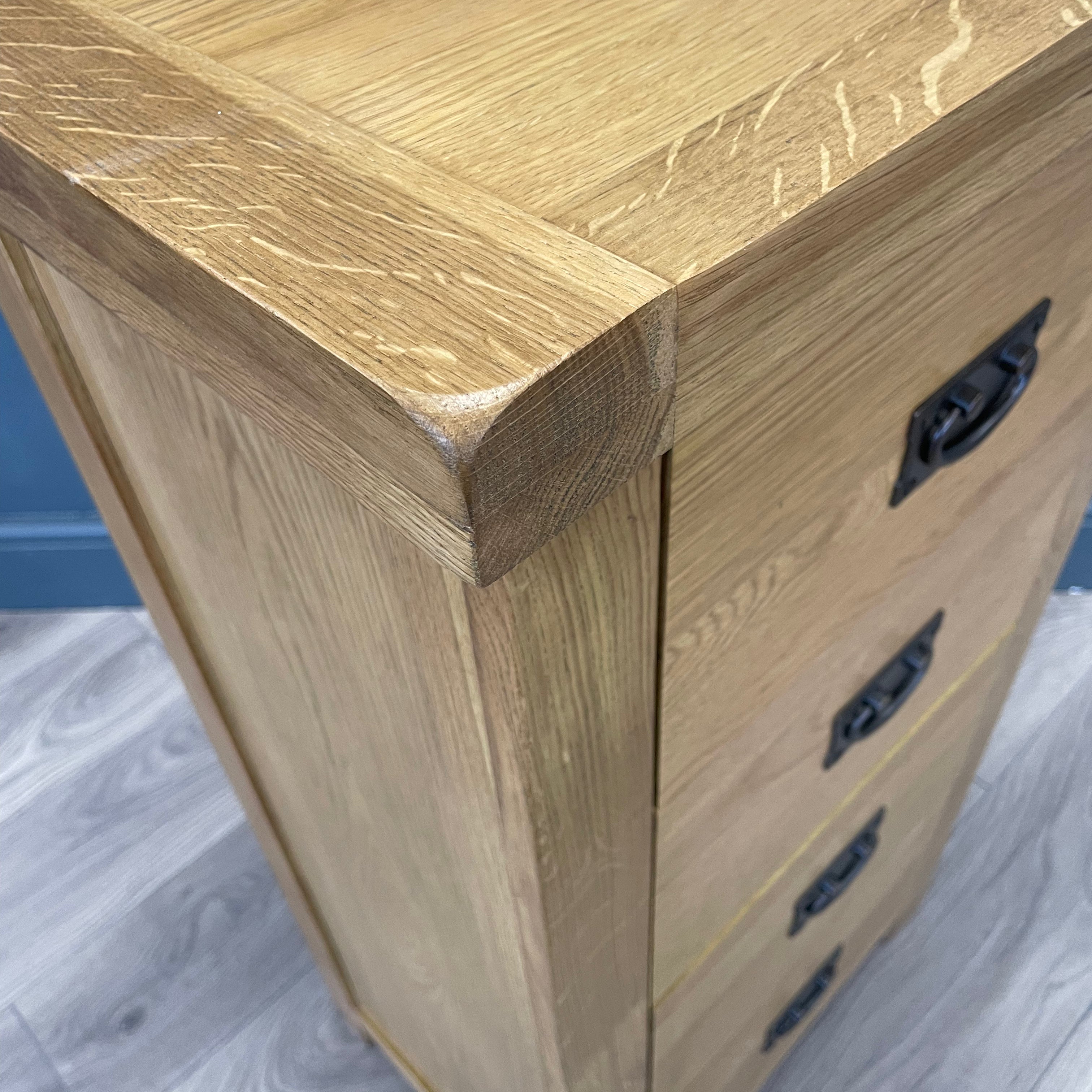 Oakdale Oak - 4 Drawer Narrow Chest