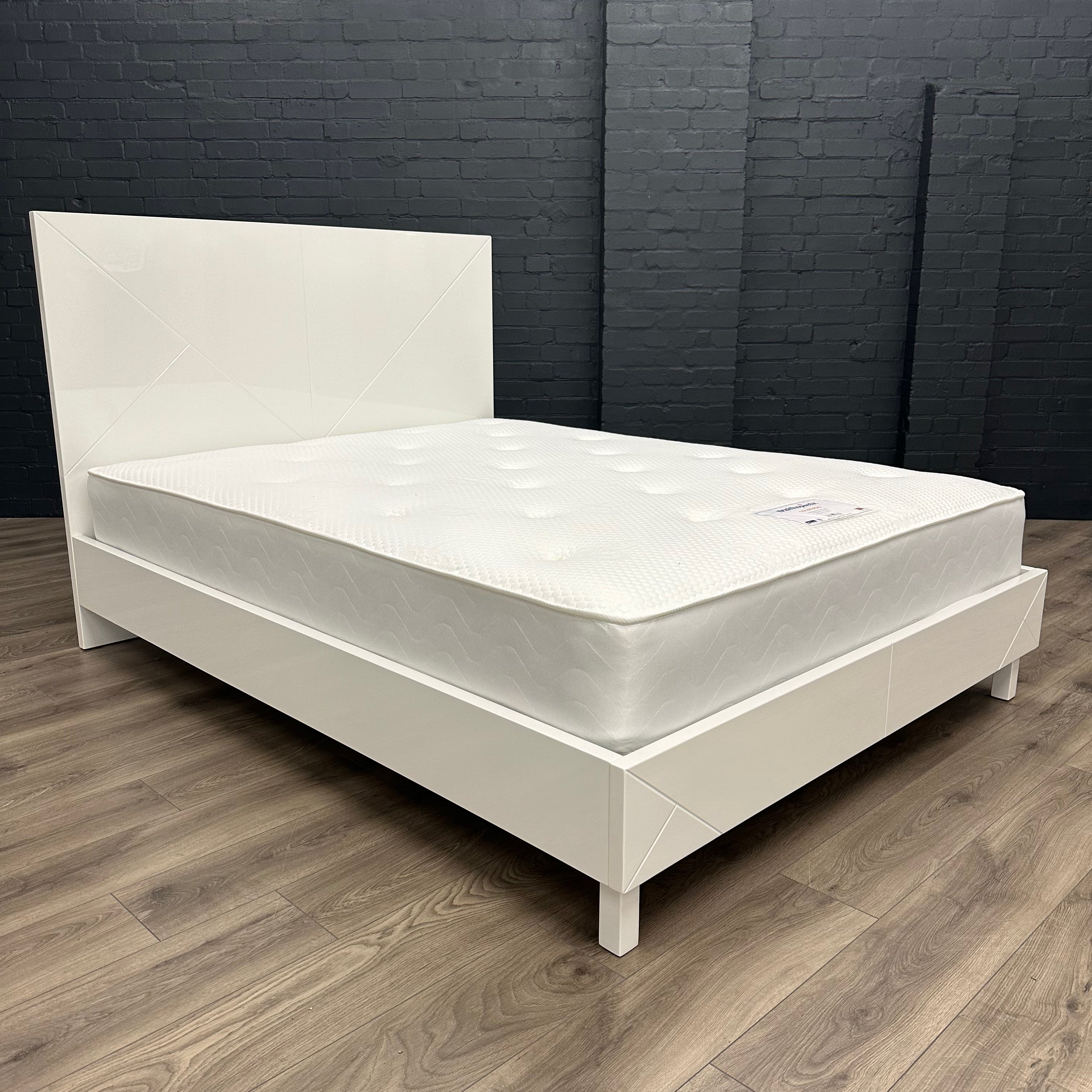 Arezzo Gloss White Bedframe - 5ft Kingsize