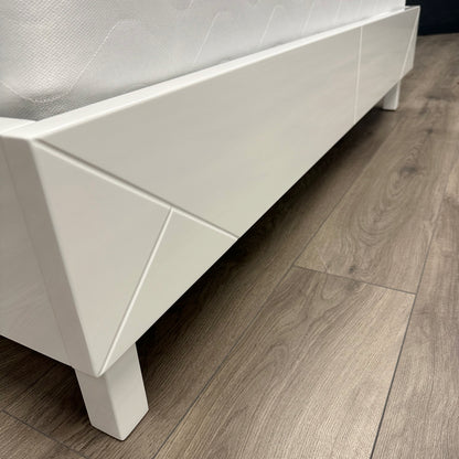 Arezzo Gloss White Bedframe - 5ft Kingsize