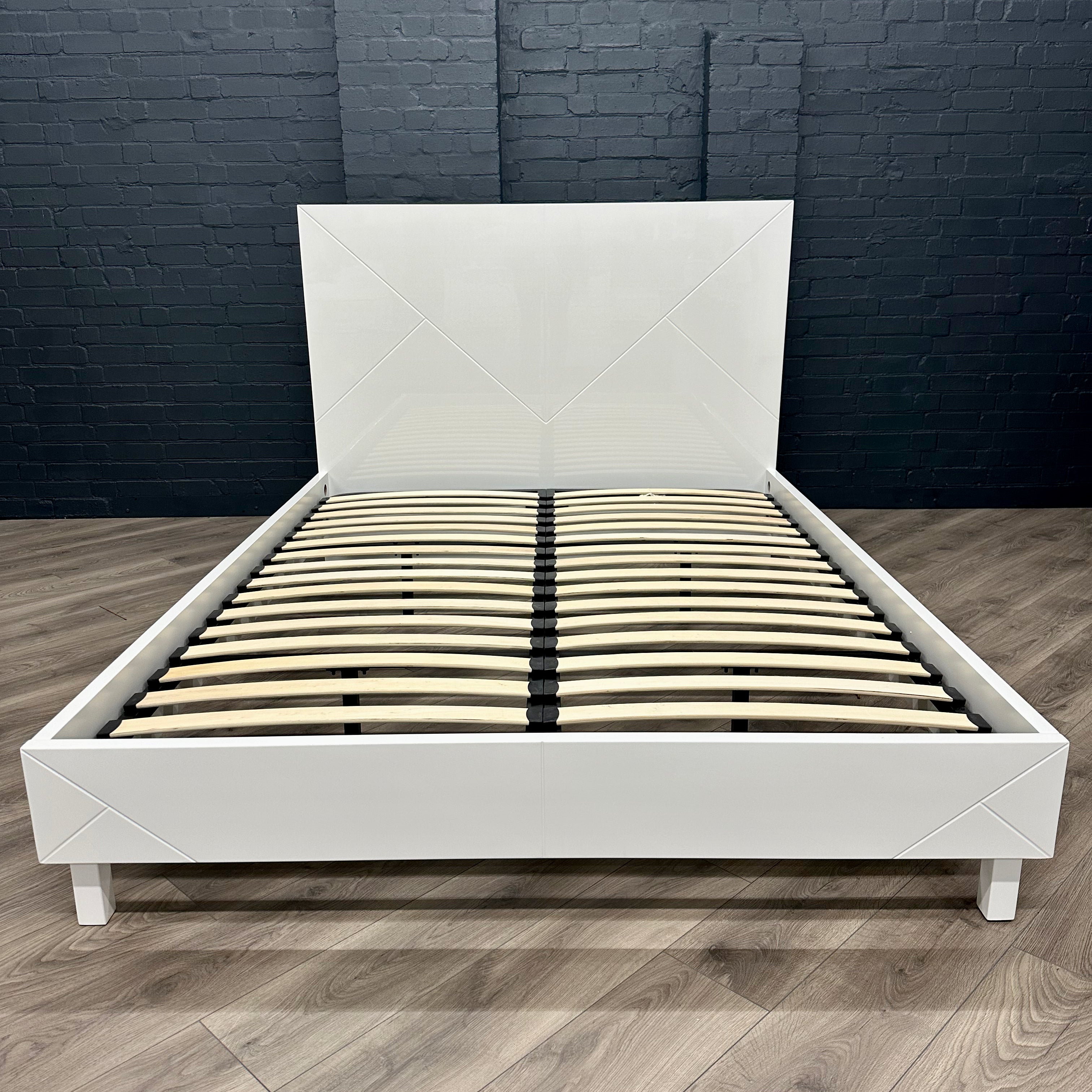 Arezzo Gloss White Bedframe - 5ft Kingsize