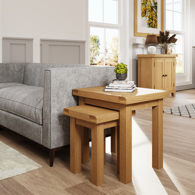 Oakdale Oak Nest of 2 Tables CO-N2T