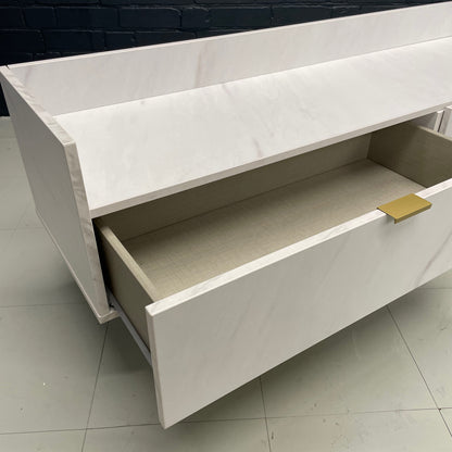 Hong Kong - Media Unit (Showroom Clearance)