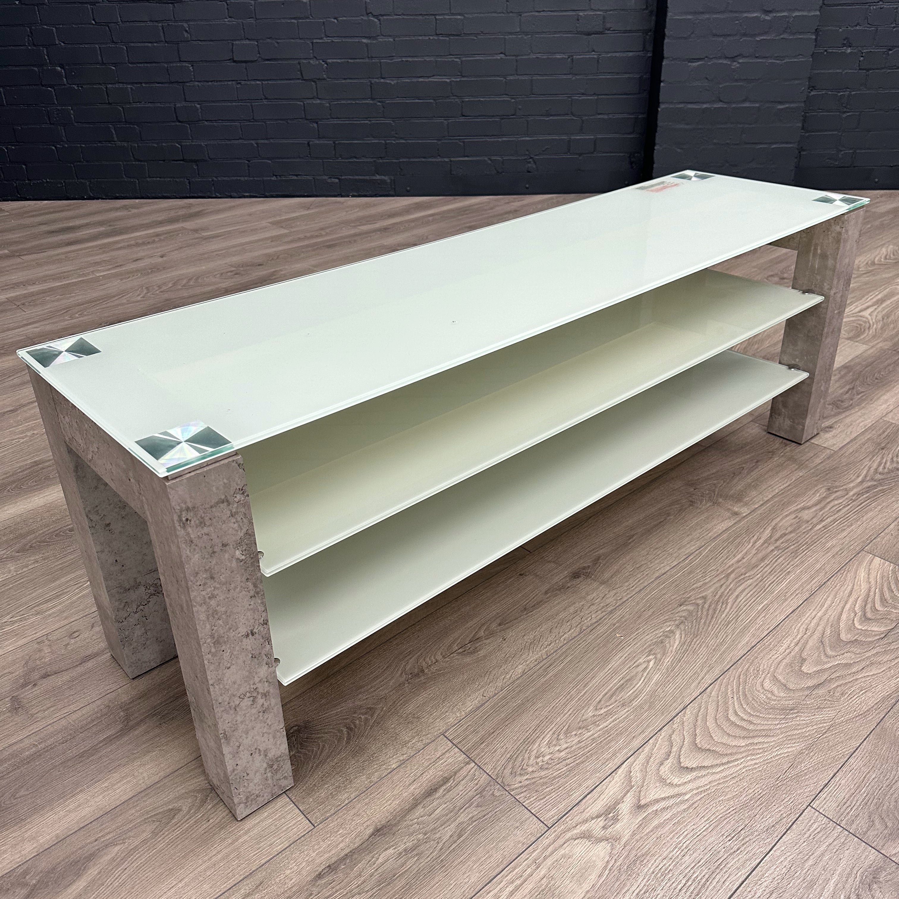 Concrete top tv shop unit