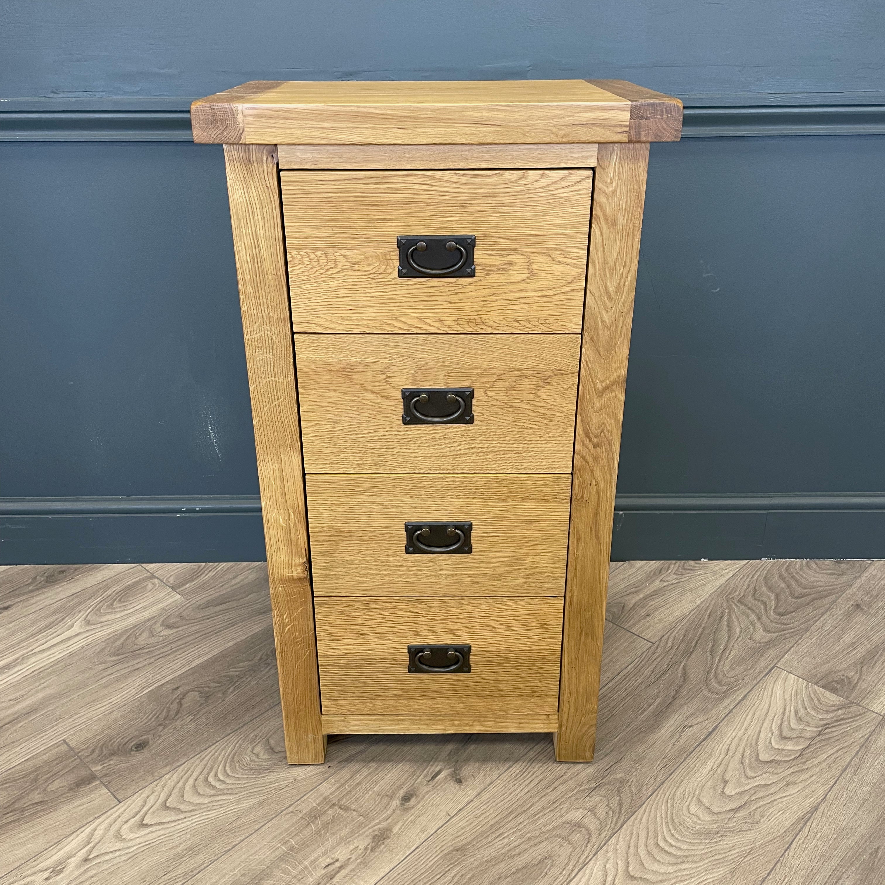 Oakdale Oak - 4 Drawer Narrow Chest