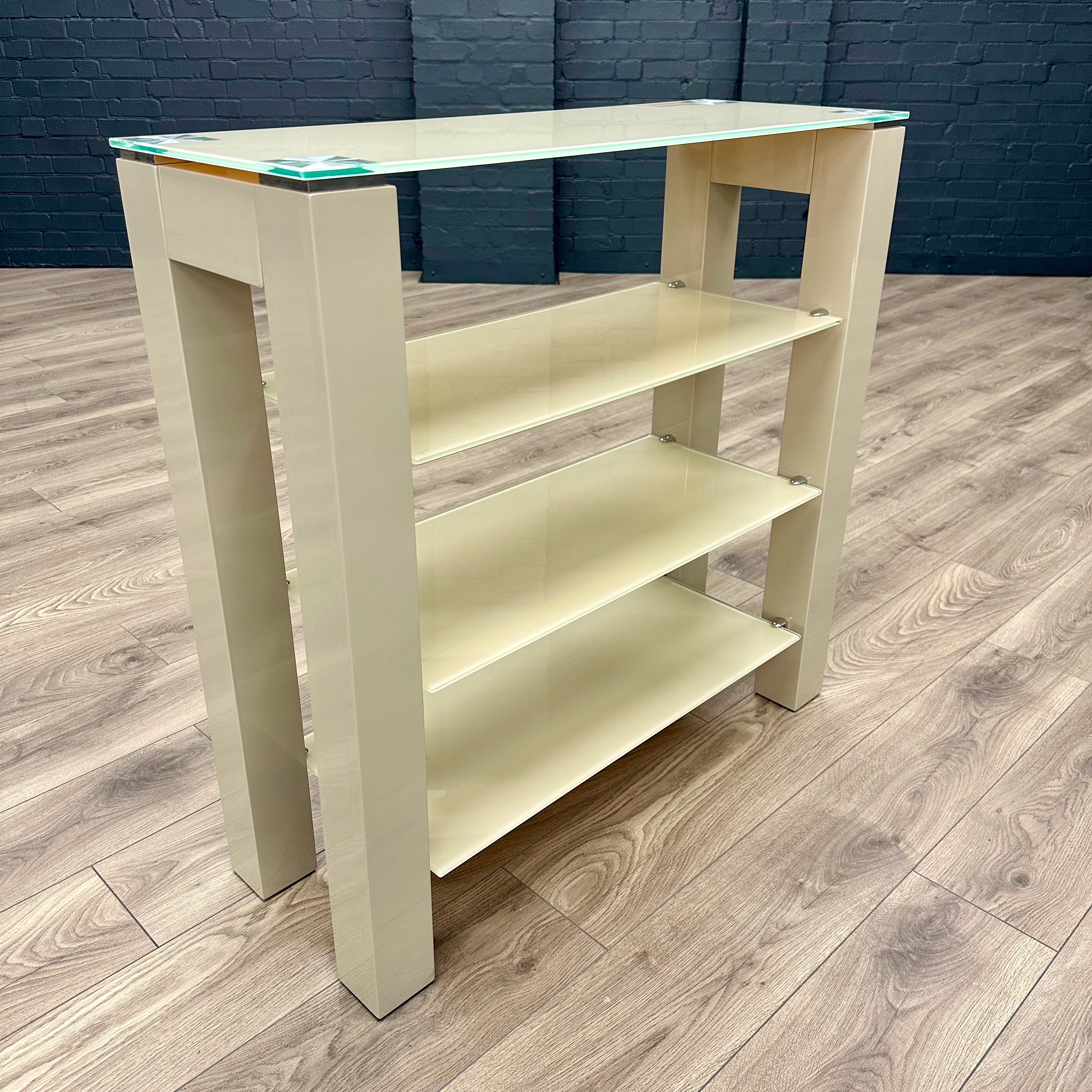 Latte Cream Gloss & Glass - Low Display